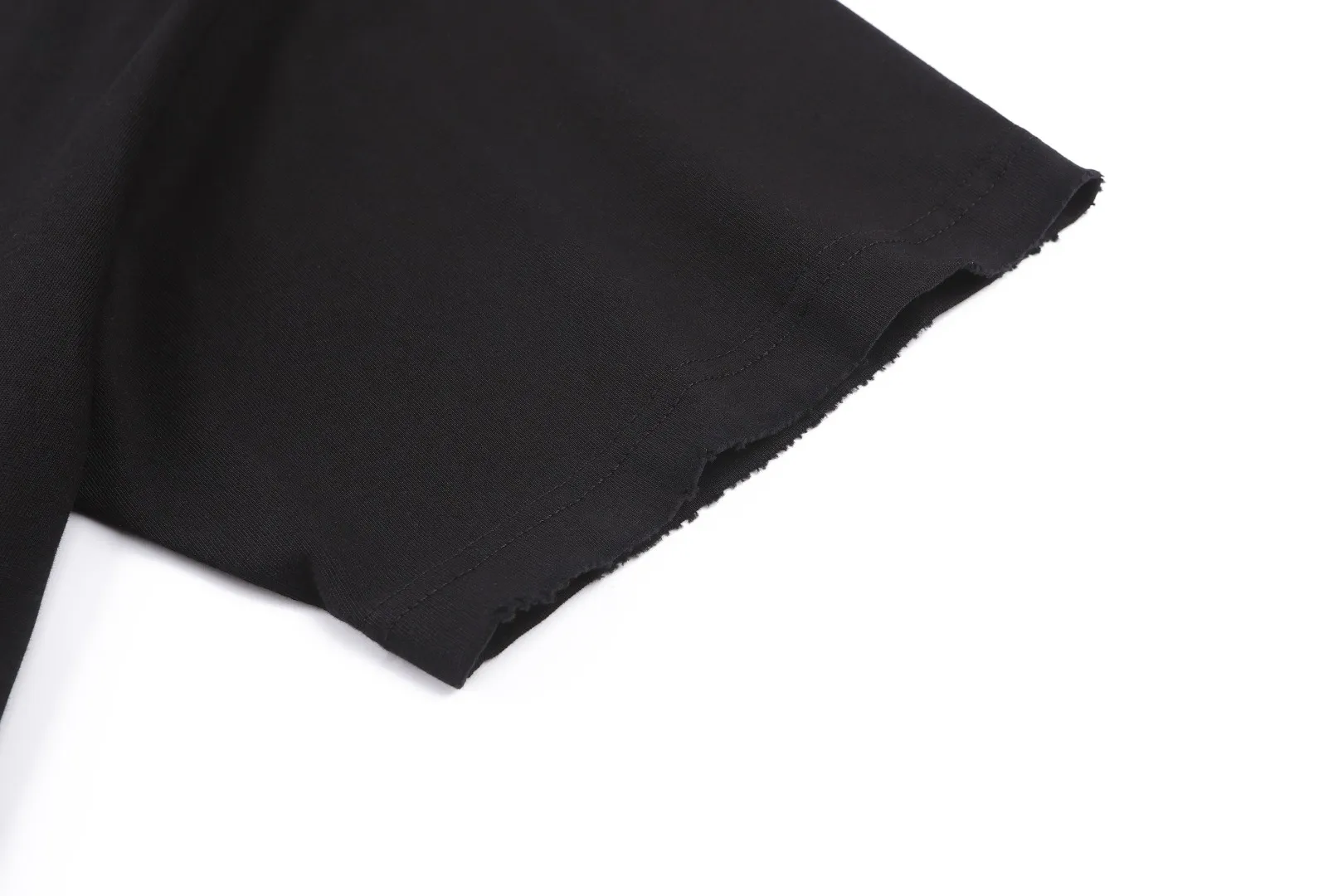 26SS SKETCHY T ●Authentic 6600 ●40 200 ● 350 ● ● ● ● 1：1 ● ●Size：S M L XL ● ：2097/7A#5